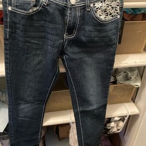 Cute flower jeans too big never worn